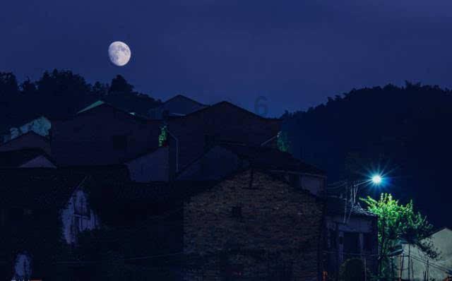 开年催泪电影《大雨》：2024第一滴泪给大雨